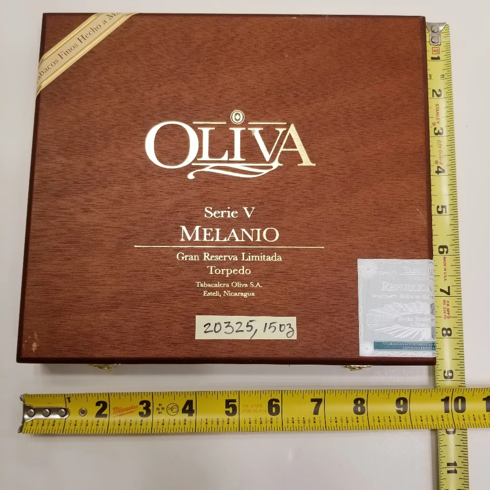 EMPTY Elegant Solid Wood Box from Oliva Serie V Melanio Torpedo Cigar Box